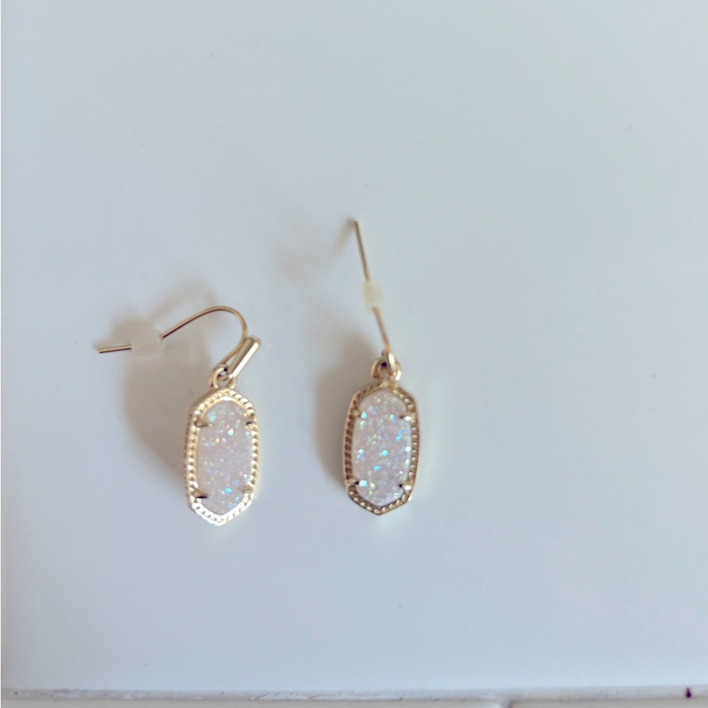 Kendra Scott Eva drop earrings